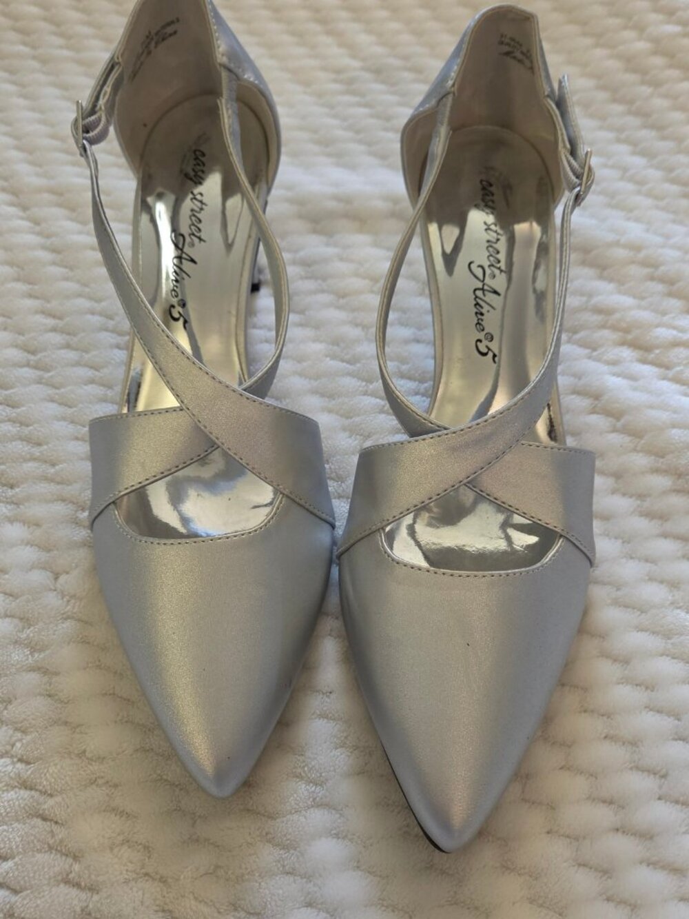 Easy Street Silver Satin Slingback Heels Pointed Toe Block Heel 7.5